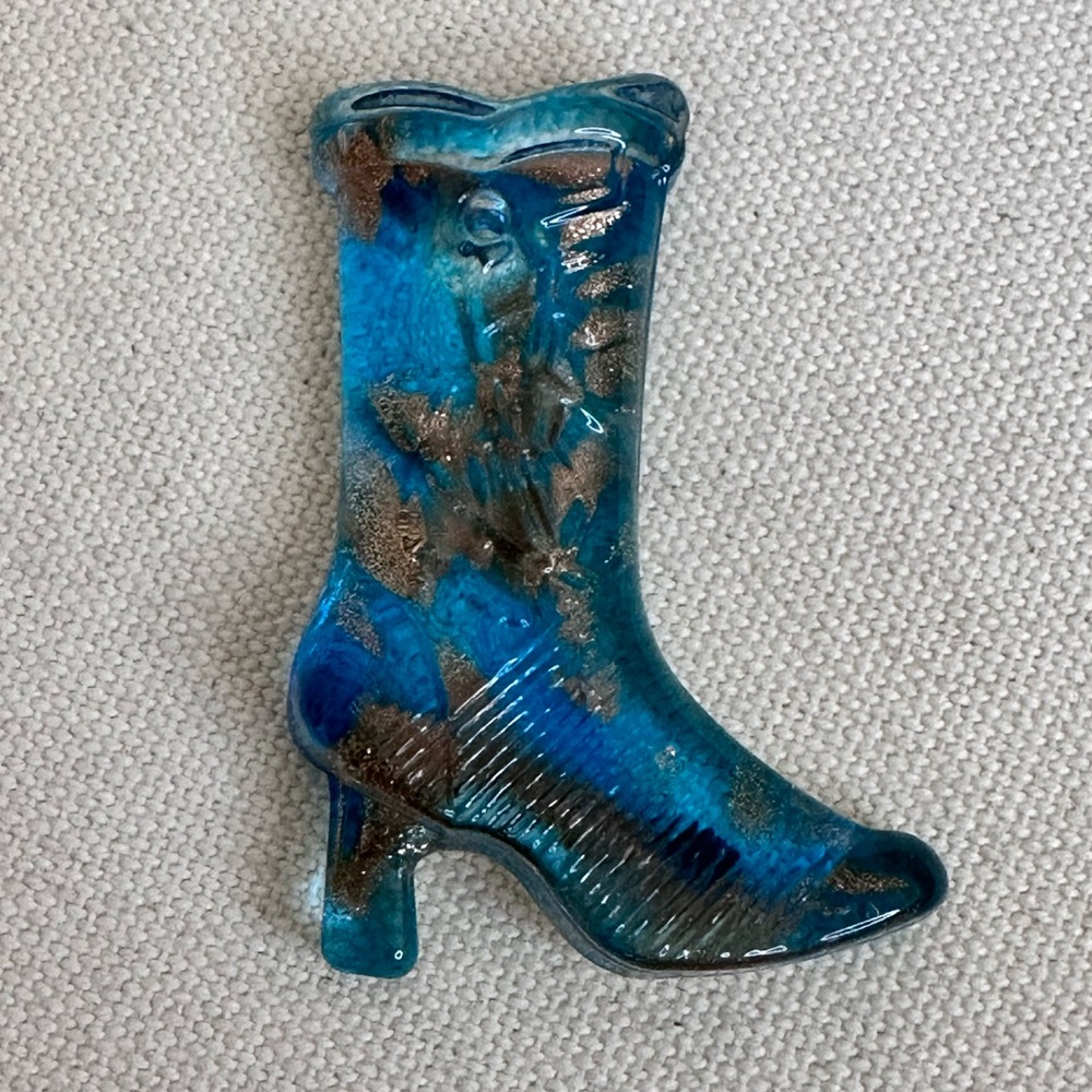NWT Beautiful Handmade Blue & Copper Glitter Murano Glass Boot Pendant